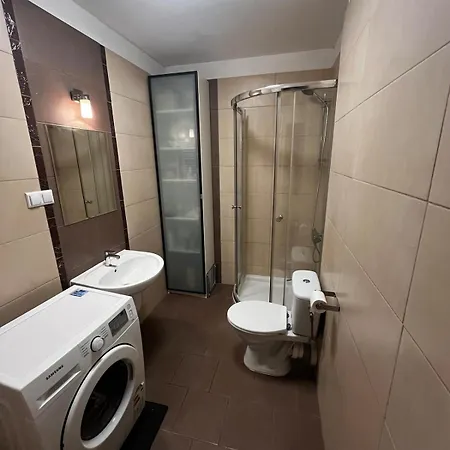Apartmán Cozy With Balcony & Parking *